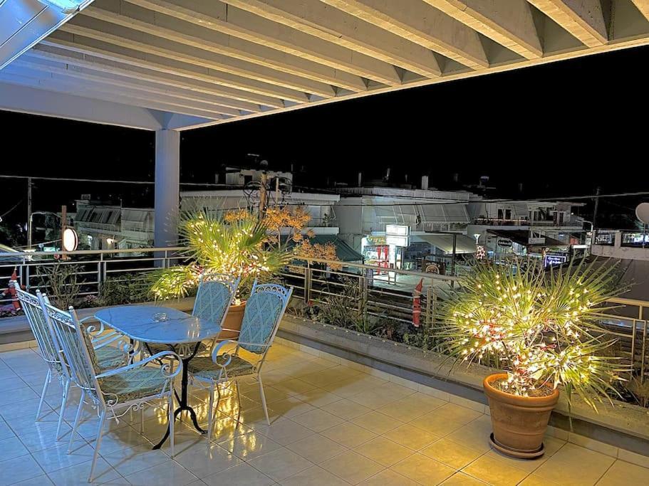 Apartment Downtown Kamena Vourla