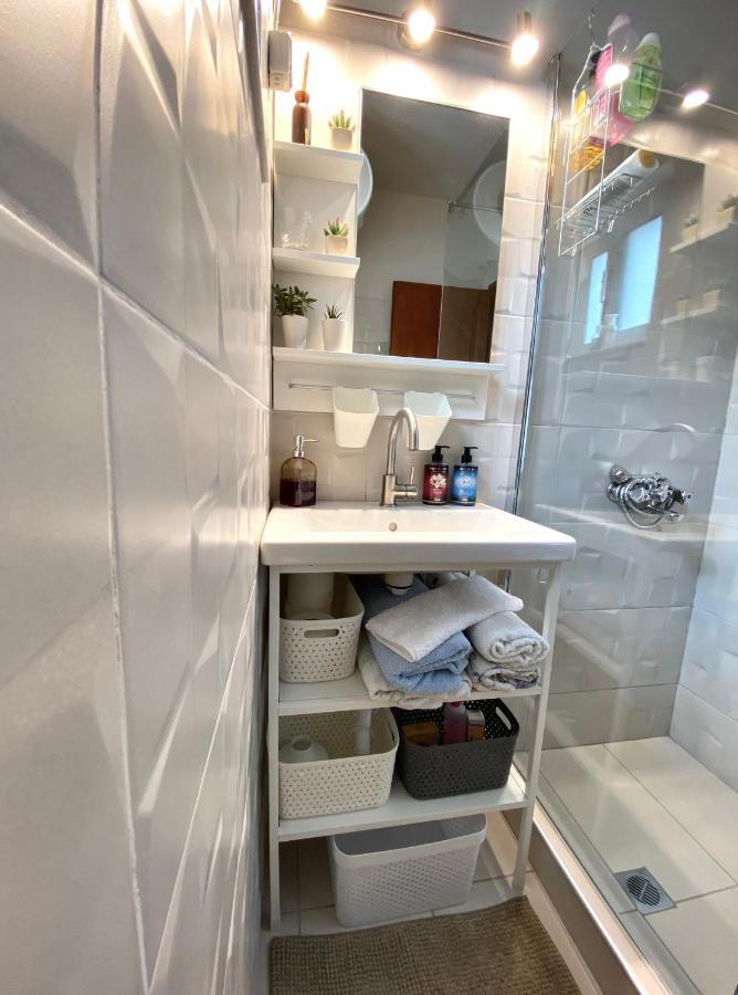 Downtown Apartment Kamena Vourla